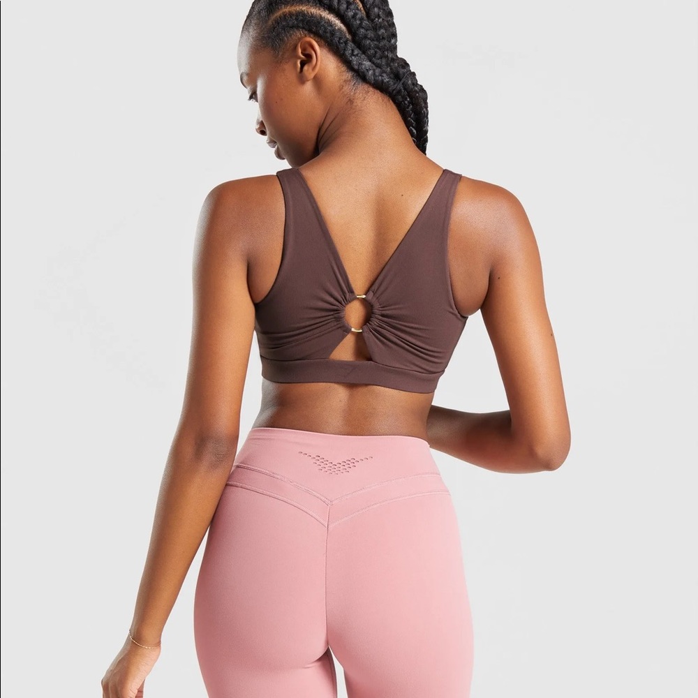 ‼️SOLD‼️Gymshark Whitney Cherry Chocolate Bra - Picture 4 of 7